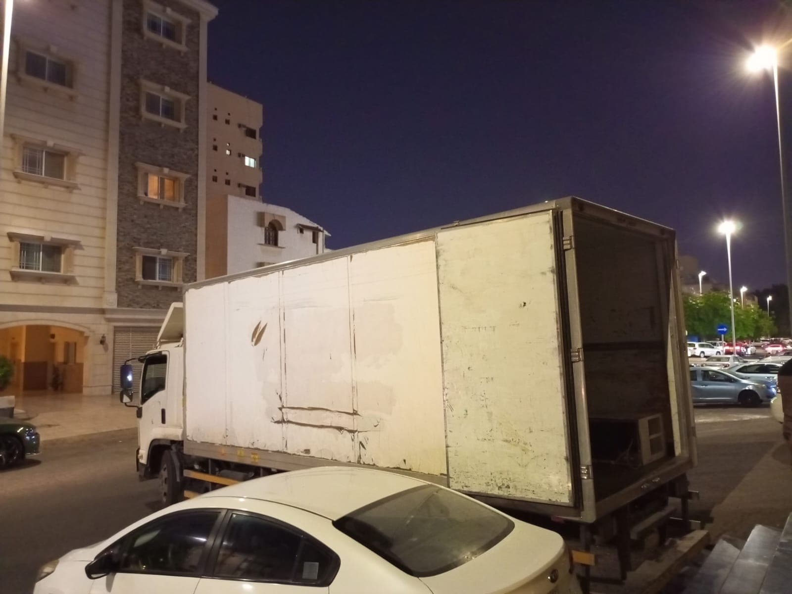 Multiple Moving Trucks